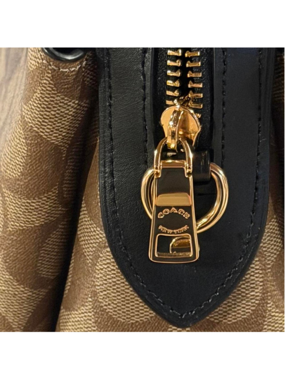 Coach Lillie Carryall Tan Black Signature Leather Gold Hardware - Picture 10 of 15